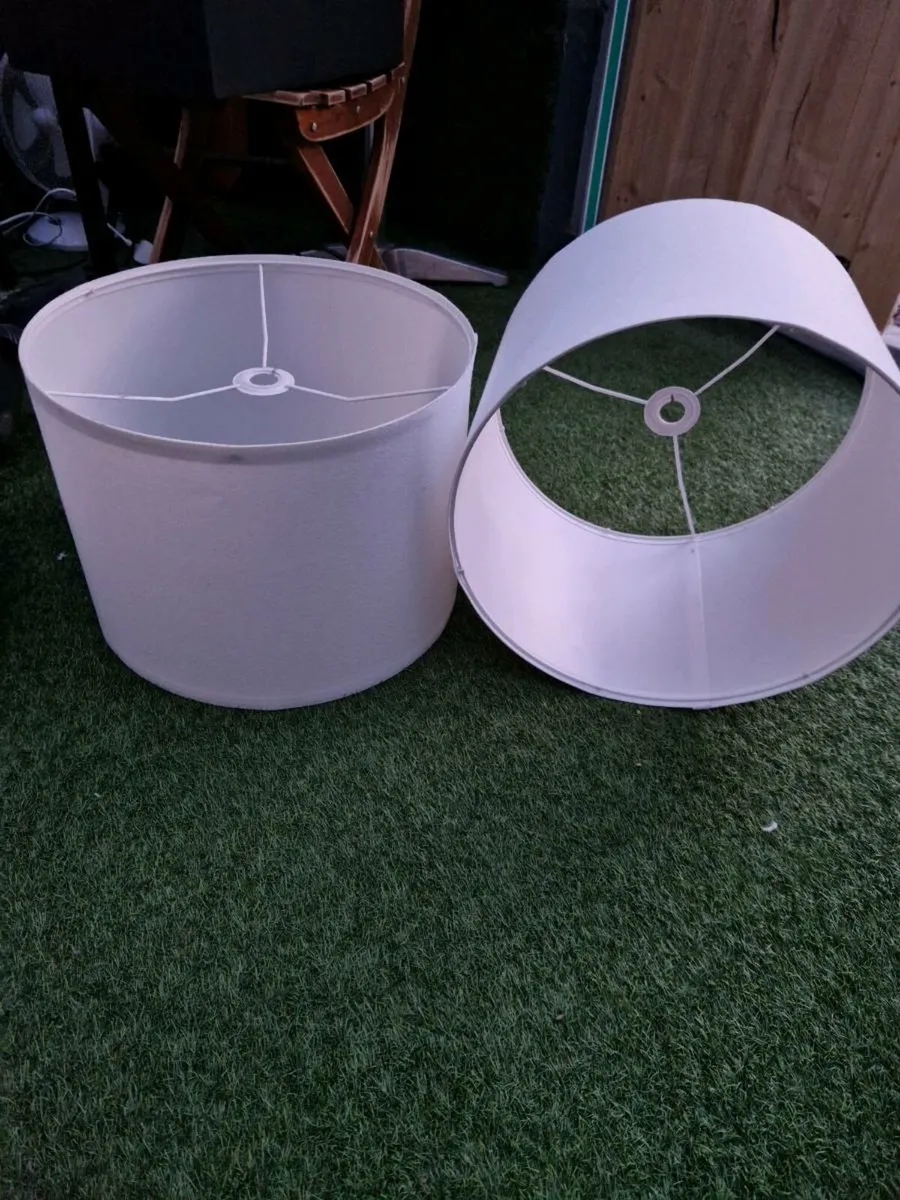 2x large white shades - Image 2