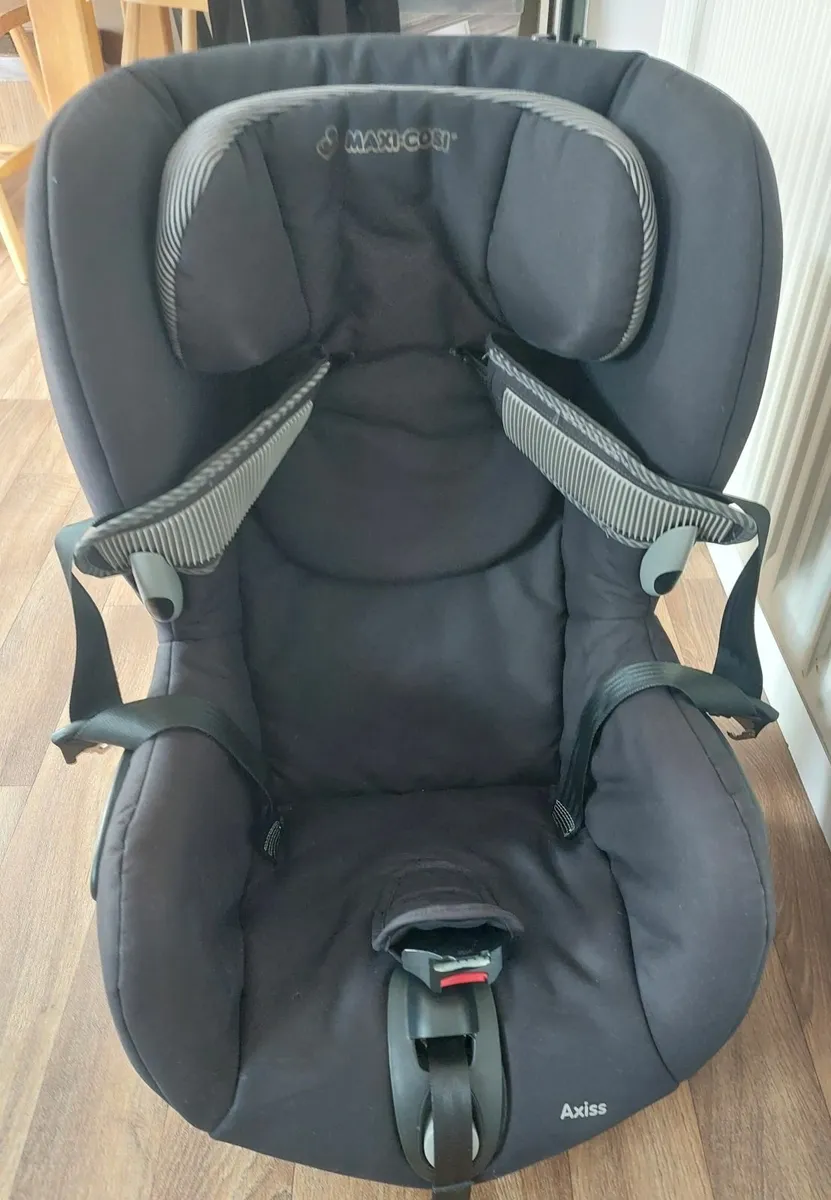 Maxi Cosi Axiss Car Seat - Image 1
