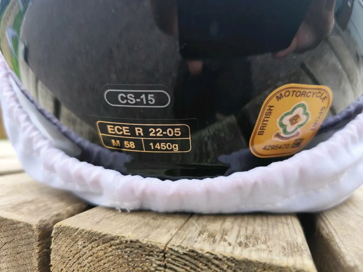 2 Motorcycle helmets size M and boots size 45-46 - Image 2
