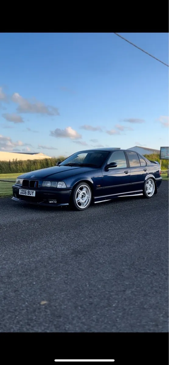 BMW e36 318i - Image 2