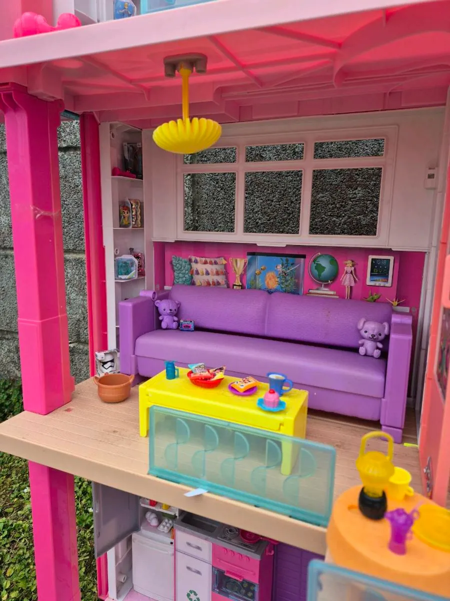Barbie Dream House - Image 4