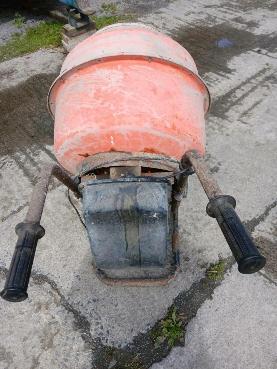 230v draper cement mixer - Image 1