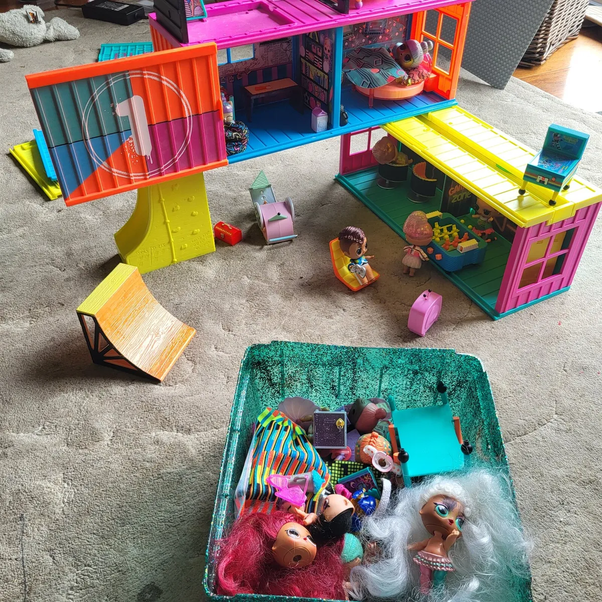 LOL house and doll toys -FREE