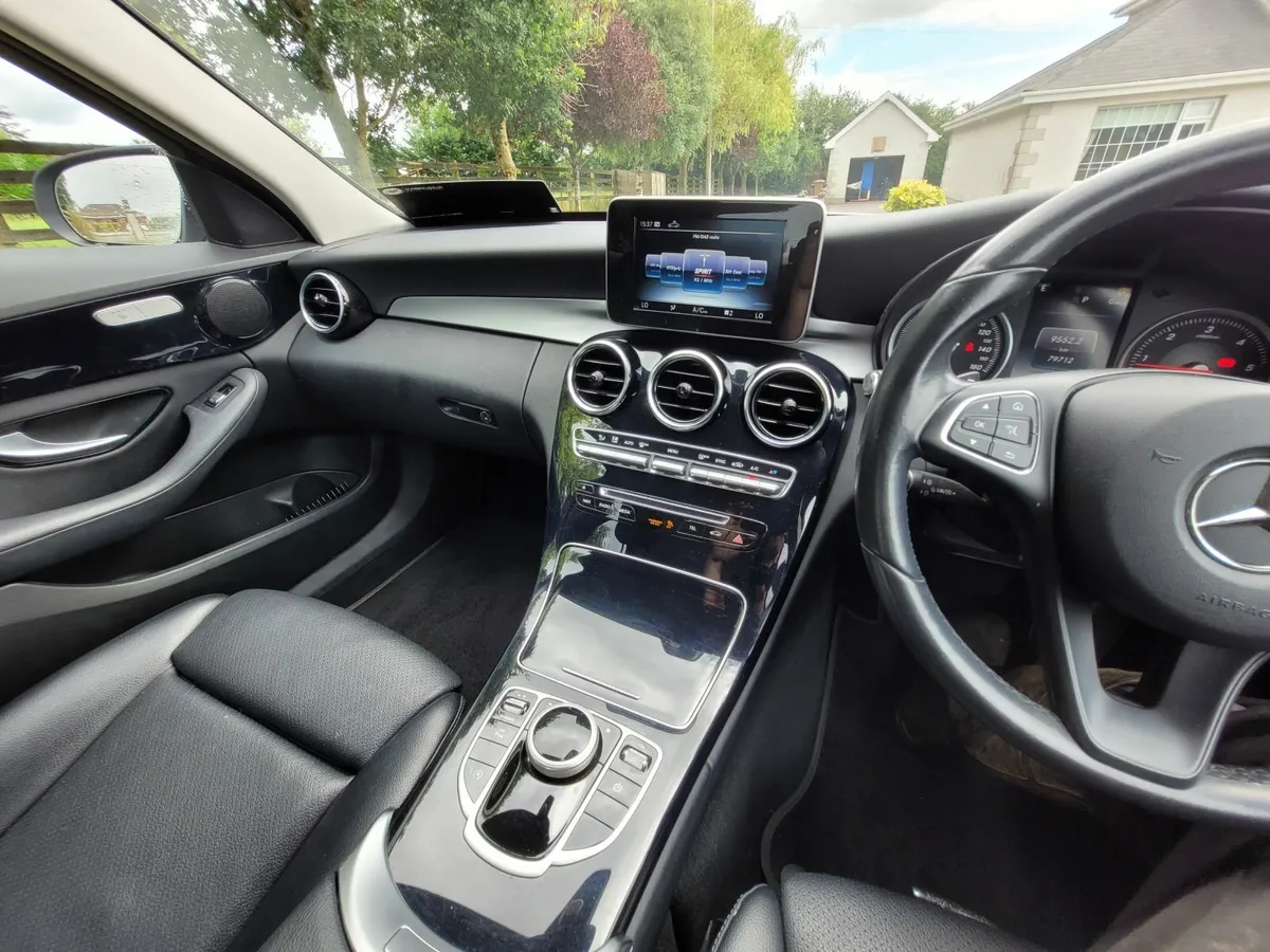 Mercedes-Benz C-Class 2018 - Image 4