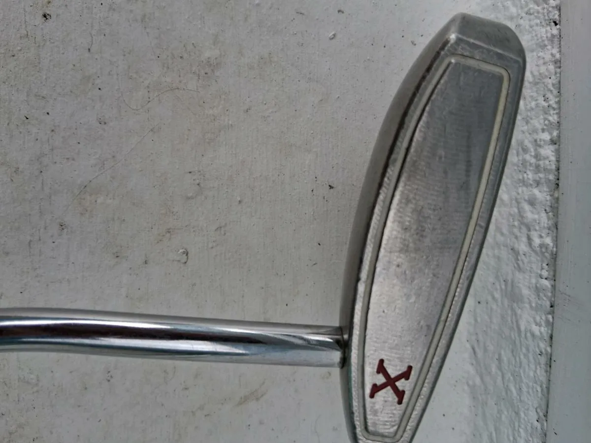 Scotty Cameron Red X Left Hand Putter - Image 3