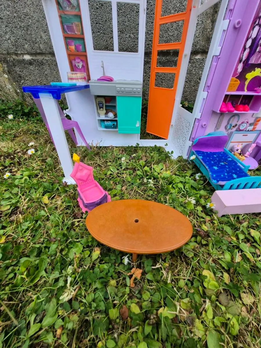 Barbie house - Image 3