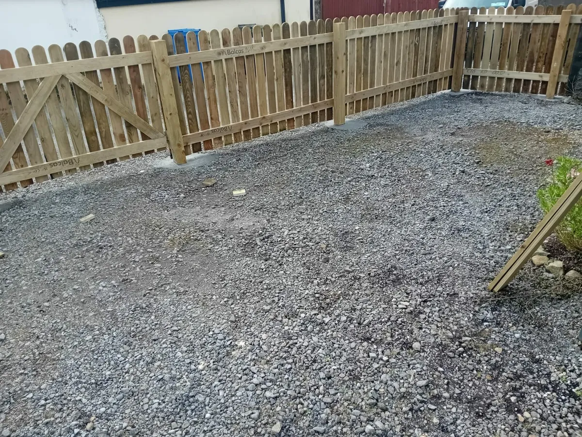 Fencing/timberwork - Image 3