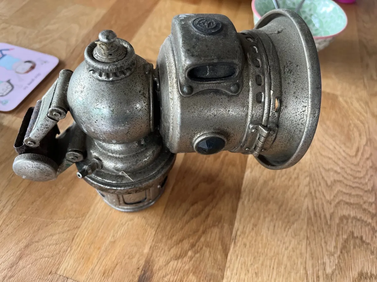 Carbide bicycle lamp - Image 1