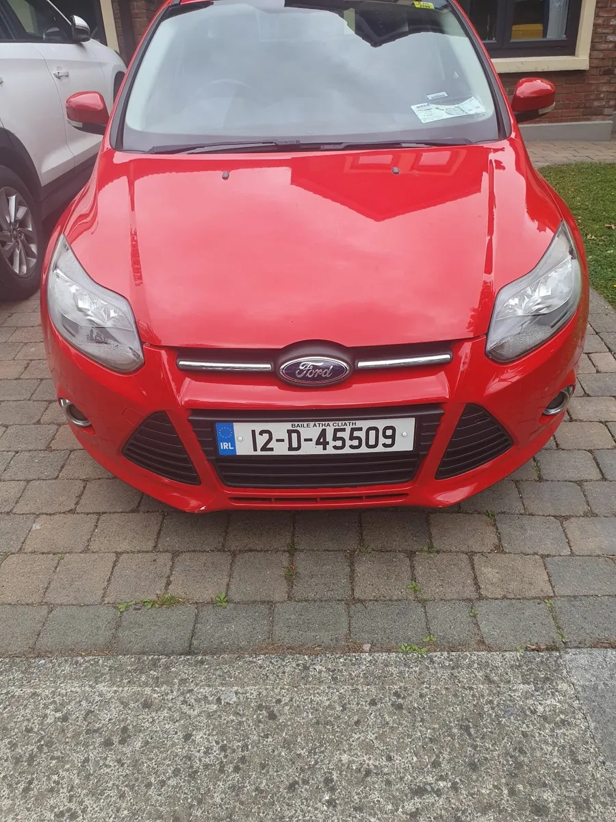 Ford Focus 2012 - Image 2
