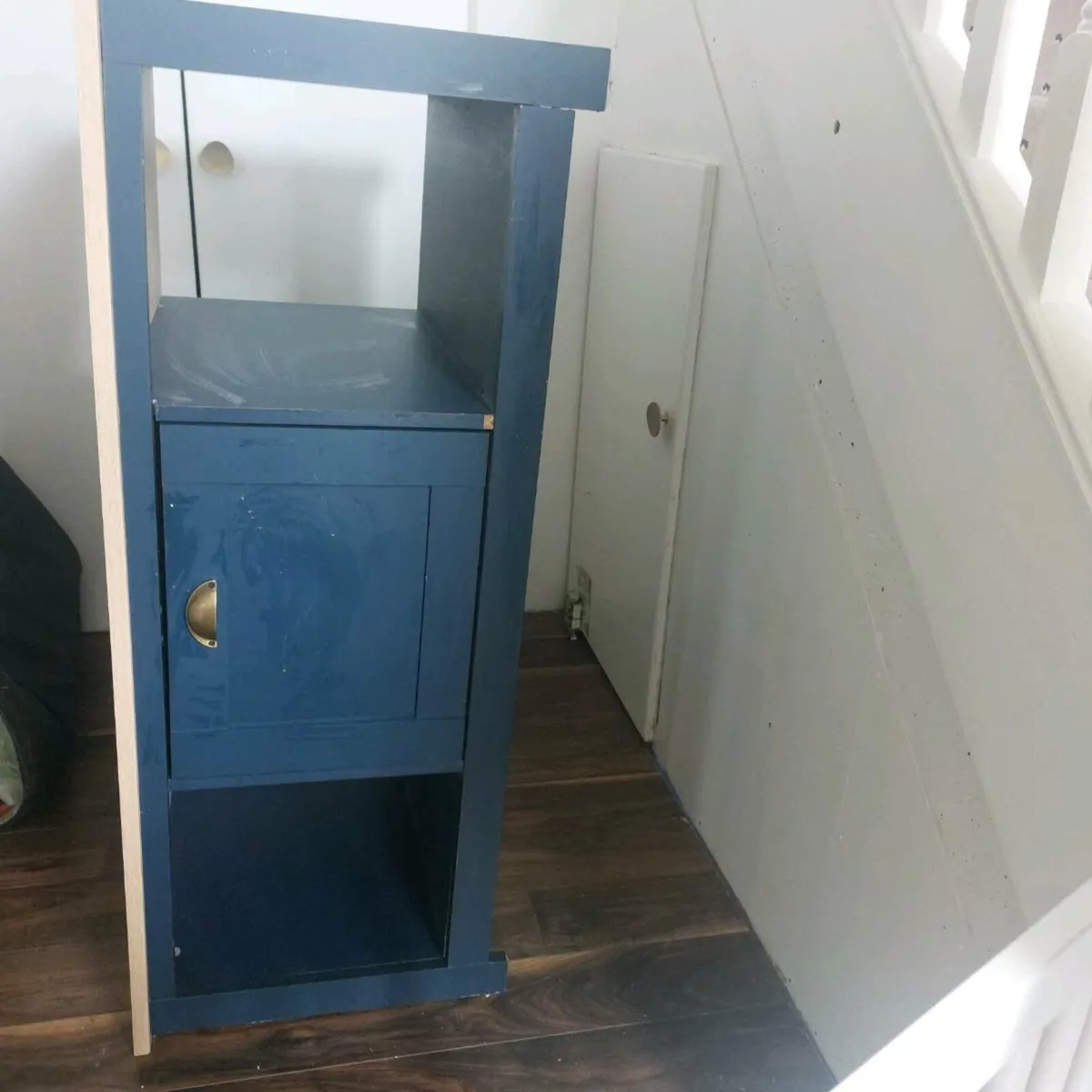 Cabinet and matching TV stand - Image 2