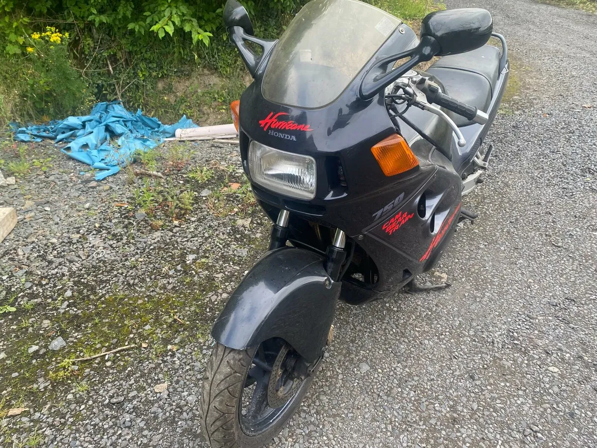Honda cbr 750 - Image 2