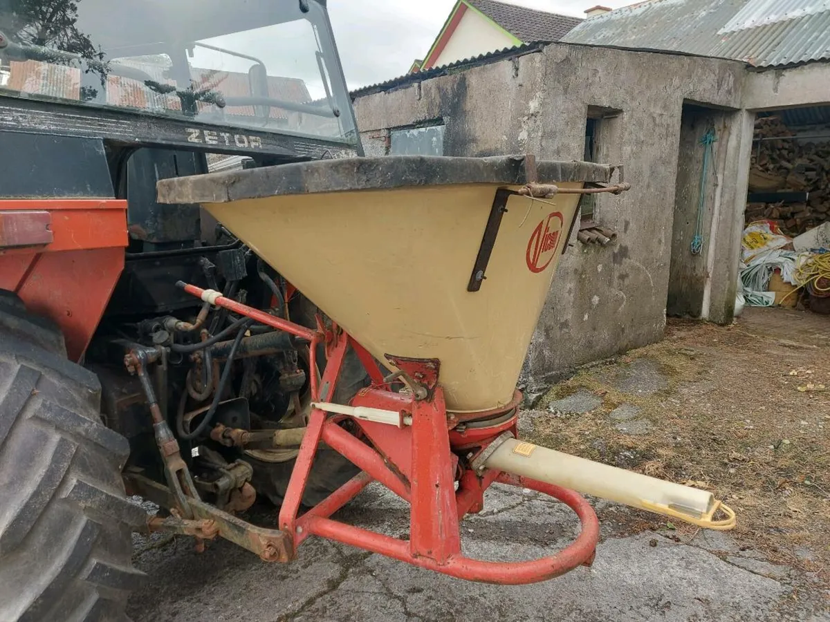 Vicon Manure Spreader with lid - Image 3