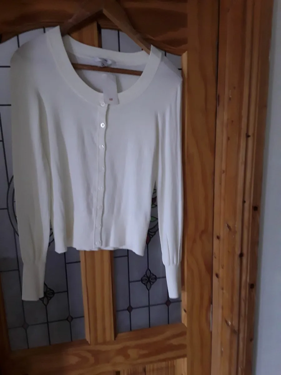 Brand new latest white cardigan - Image 2