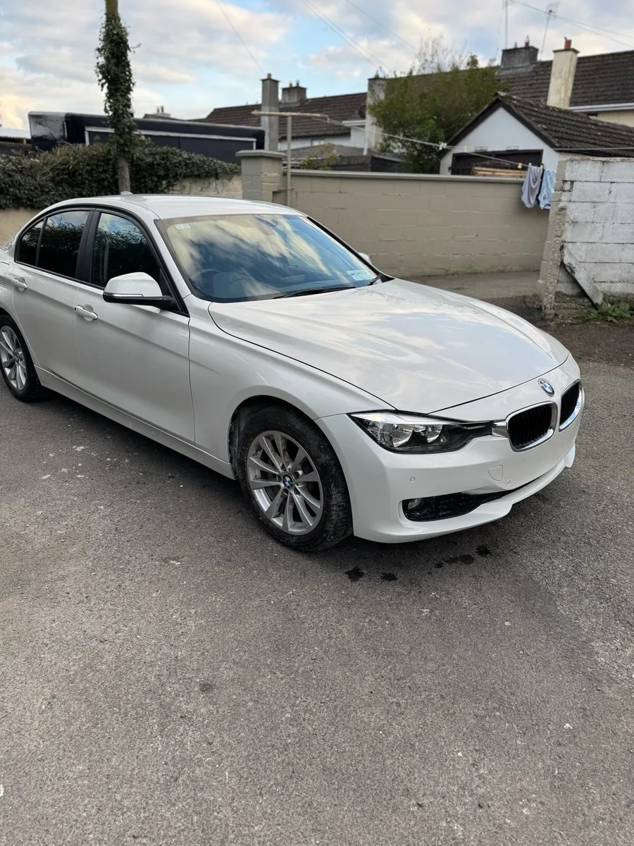 Bmw 3-series 2016 - 316D auto low milage - Image 1