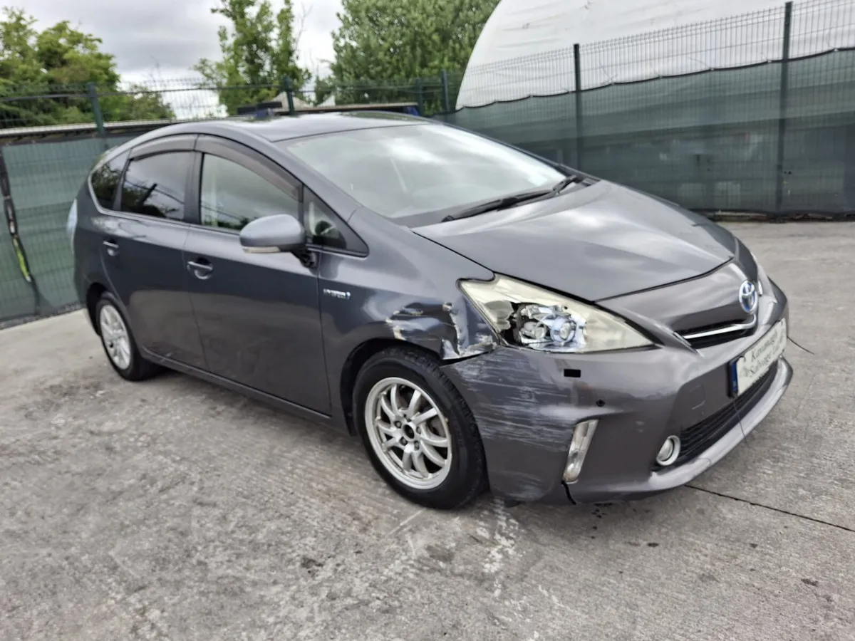 2013 Toyota Prius Hybrid Automatic 7 seater - Image 1