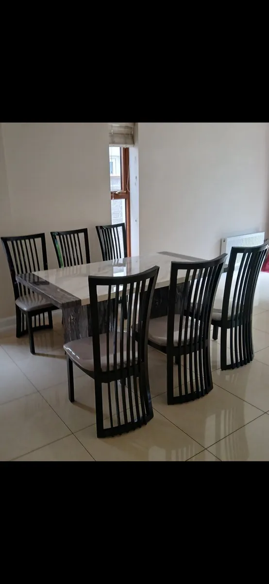 table and chairs - Image 1