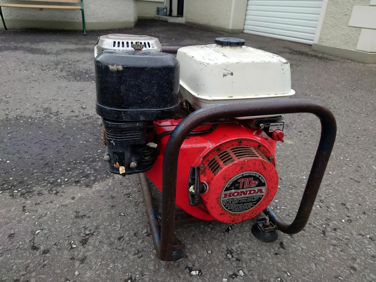 Honda Generator - Image 1