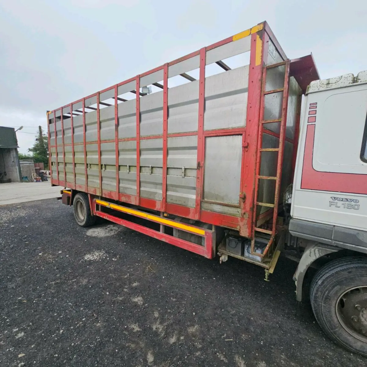 Livestock lorry for sale - Image 1
