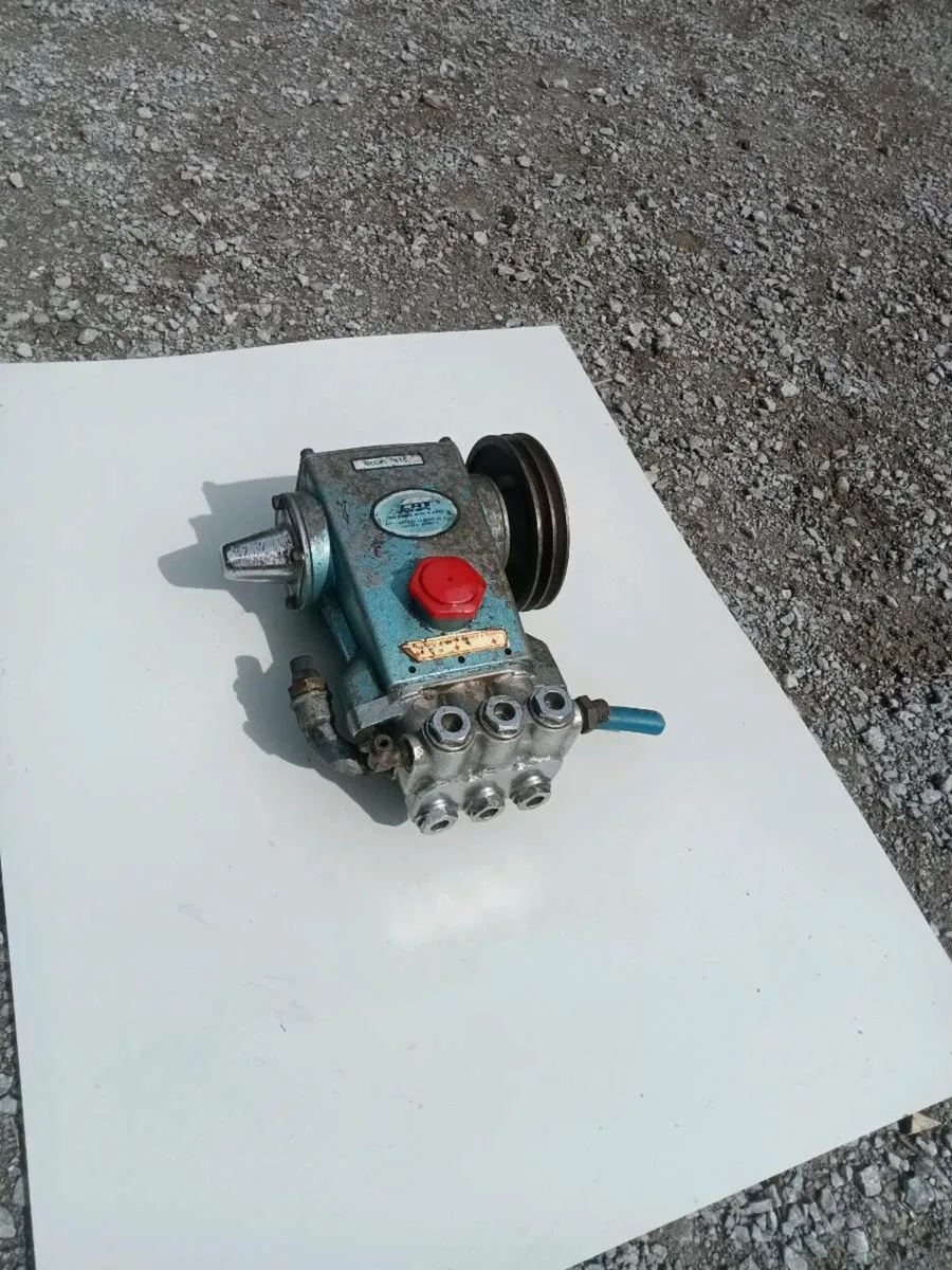 Catpump 310 - Image 1