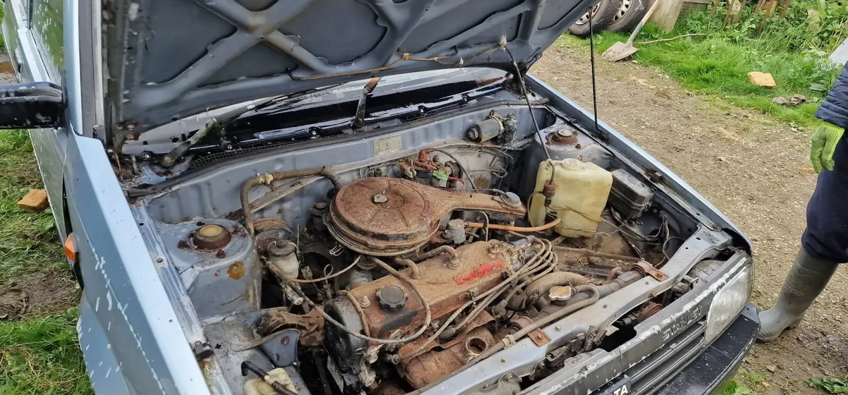 Toyota Starlet 1988 - Image 4