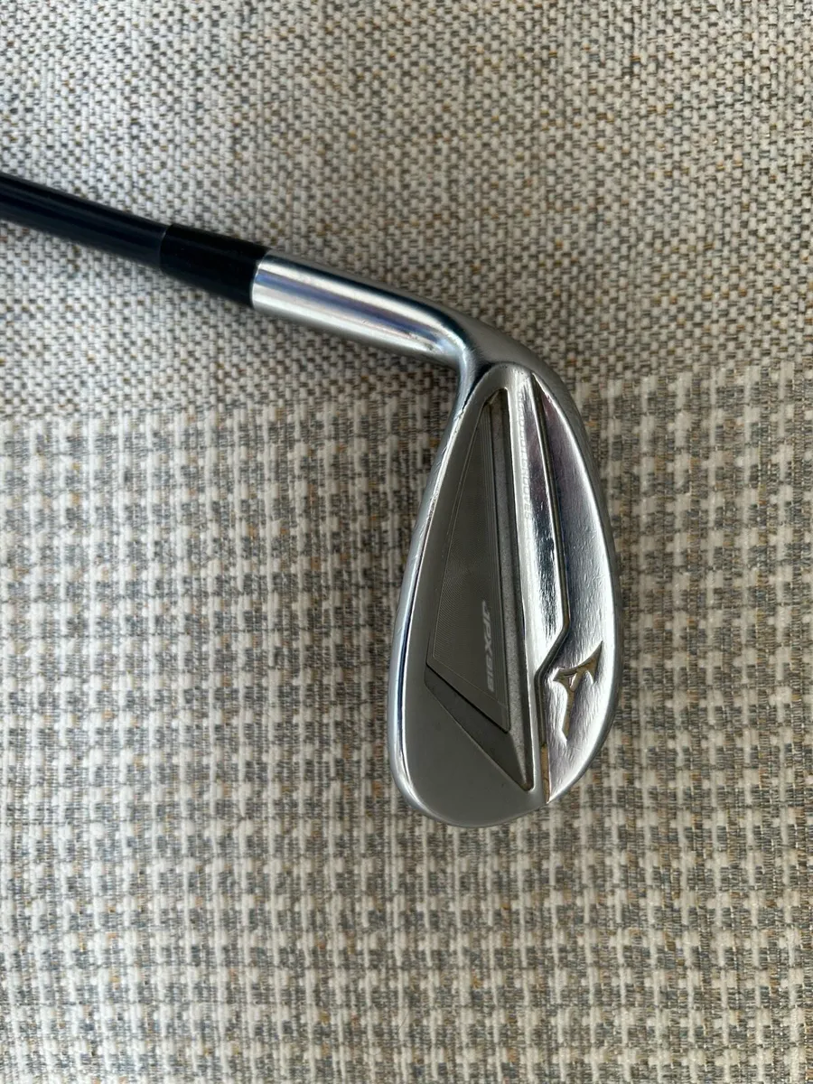 Left handed Mizuno JPX 919 irons - Image 4