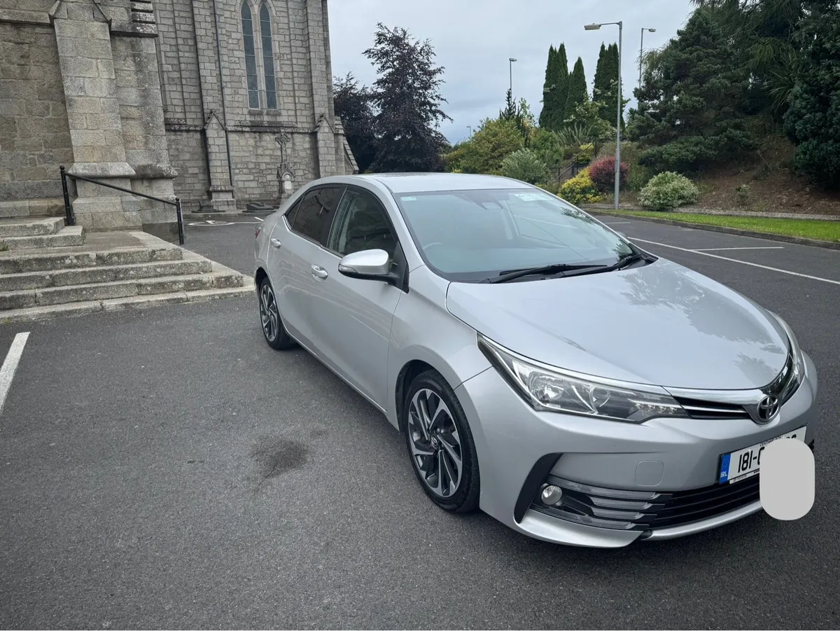 Toyota Corolla - Image 2