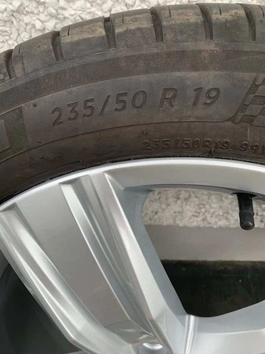 19 inch Alloys - Image 3