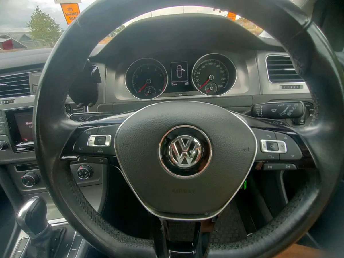 Golf 2014 LOW MILEAGE - Image 1