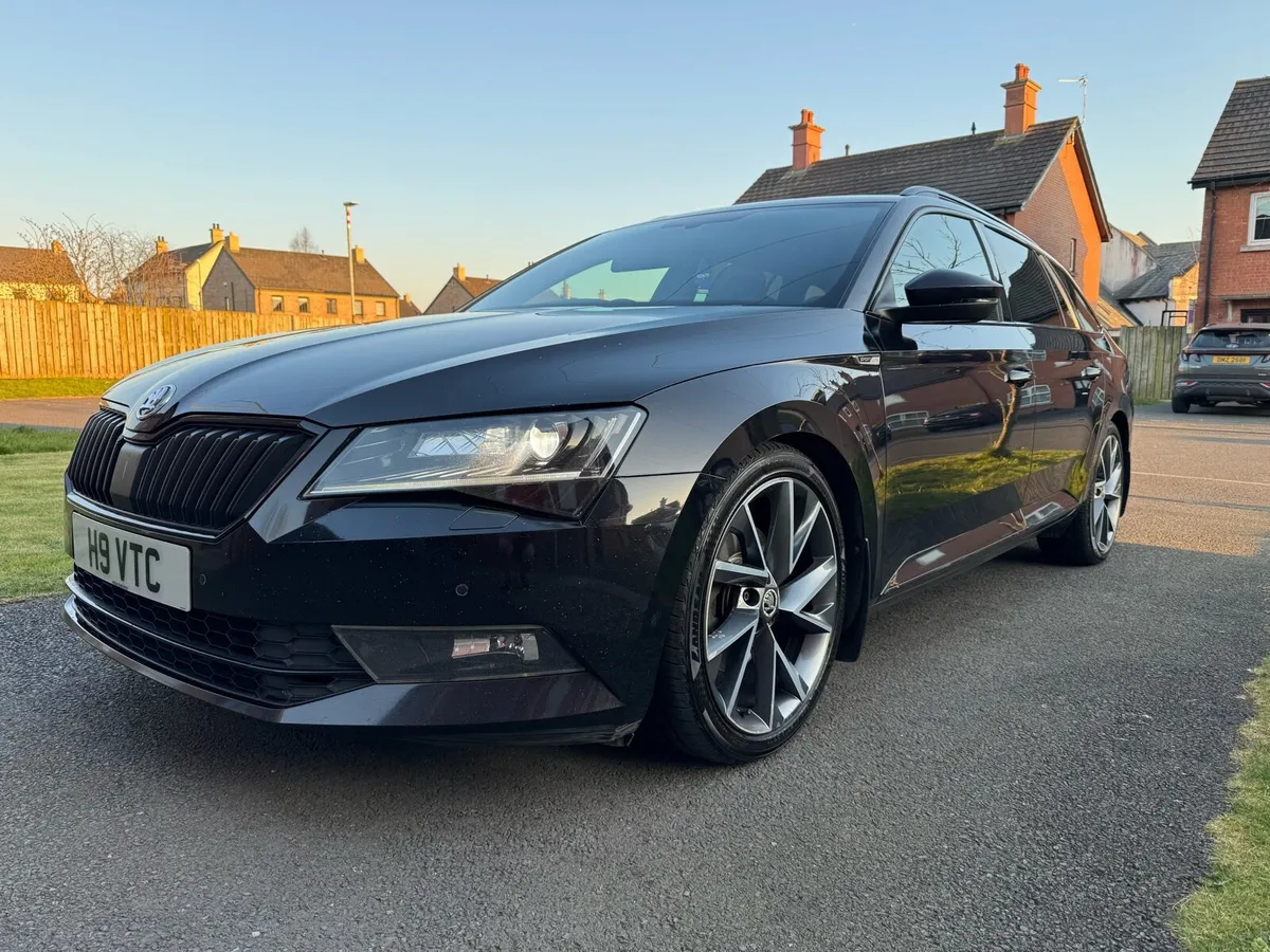 Skoda Superb Sportline 190 DSG - Image 2
