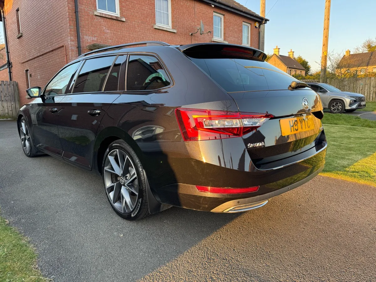 Skoda Superb Sportline 190 DSG - Image 4