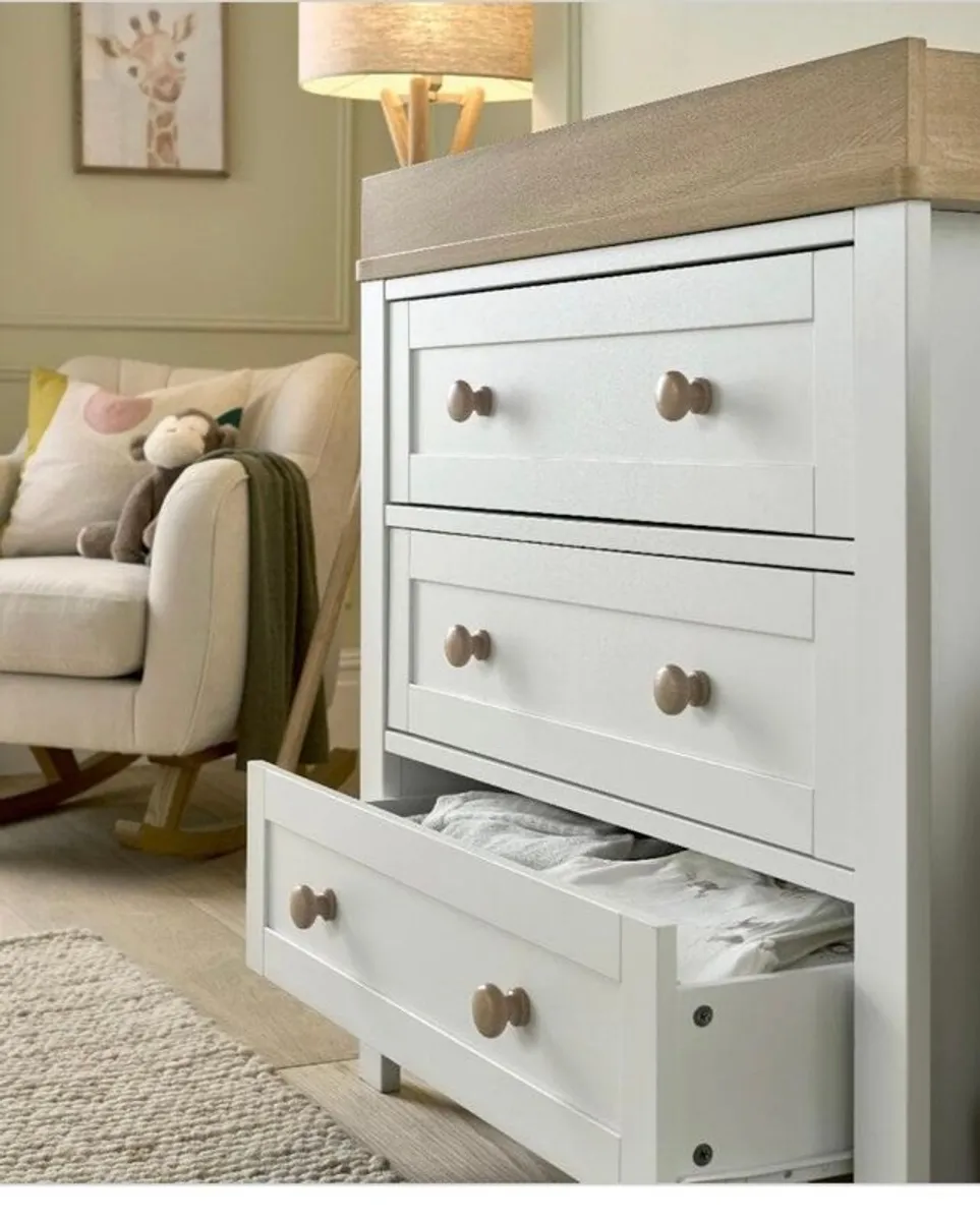 Cot bed with dresser changer - Image 3