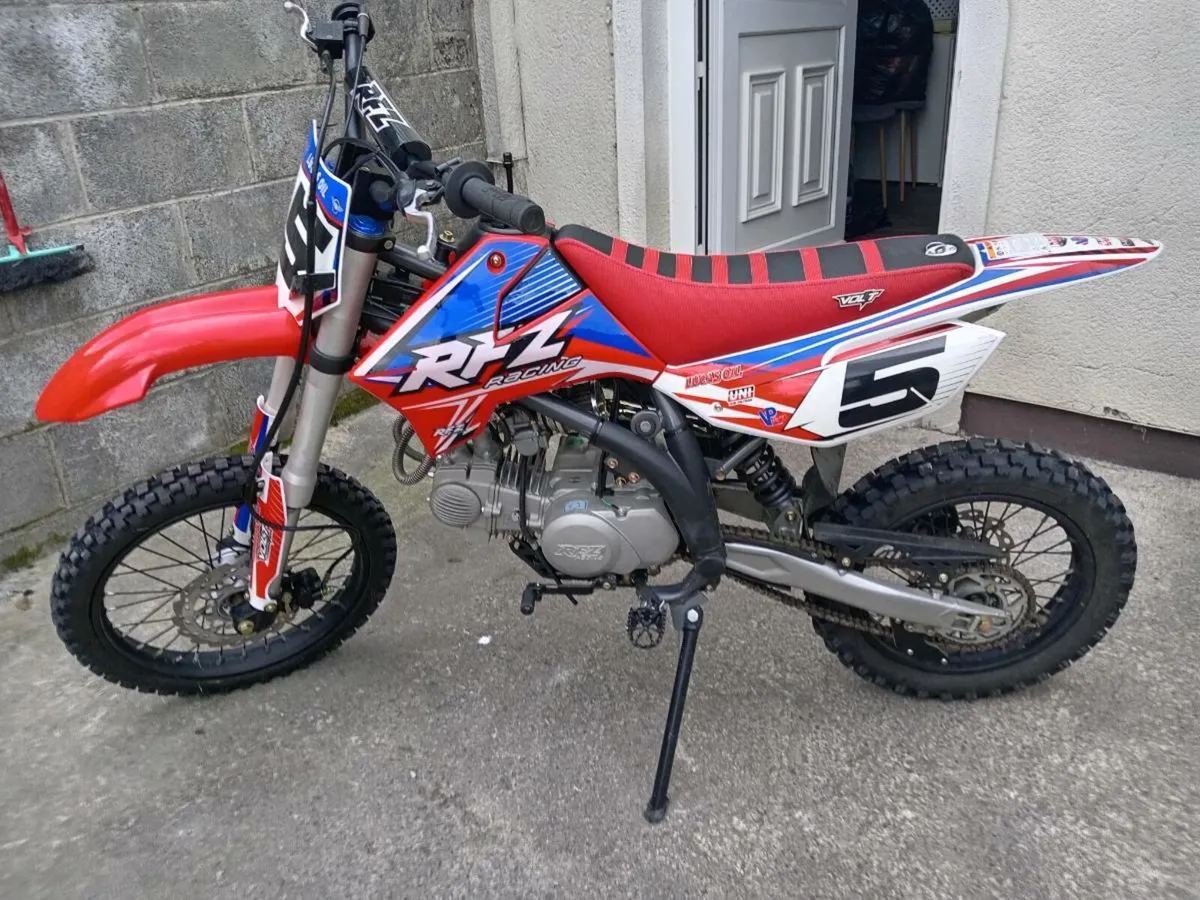 RFZ Dirt bike 4 stroke 140cc 2024 model - Image 1