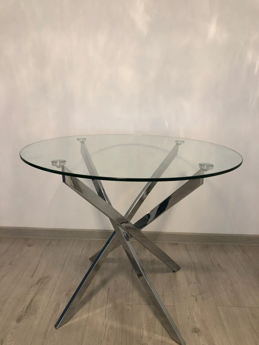 Glass table - Image 1