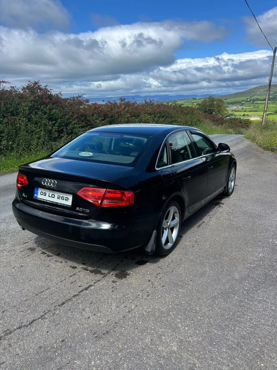 Audi A4 - Image 2