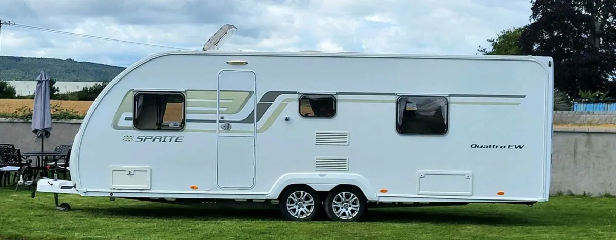 Swift spirte quattro 6 berth with end bedroom - Image 4