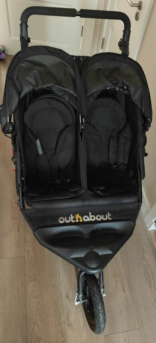 OUTNABOUT Nipper Double Buggy - Mint Condition - Image 1