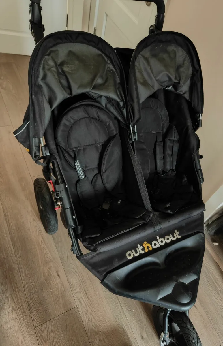 OUTNABOUT Nipper Double Buggy - Mint Condition - Image 3