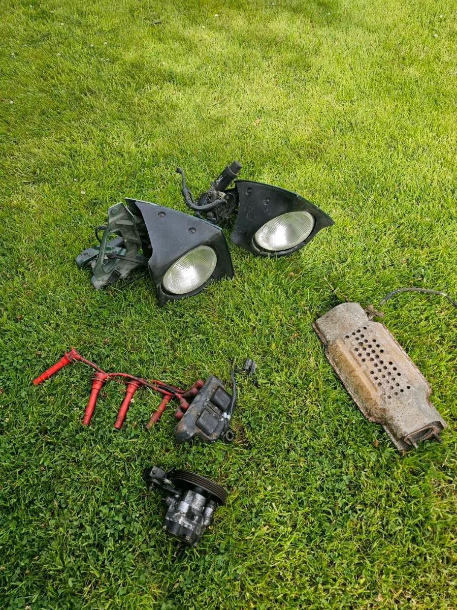 Set of Daisy wheels from MX5 NA  other bits - Image 2