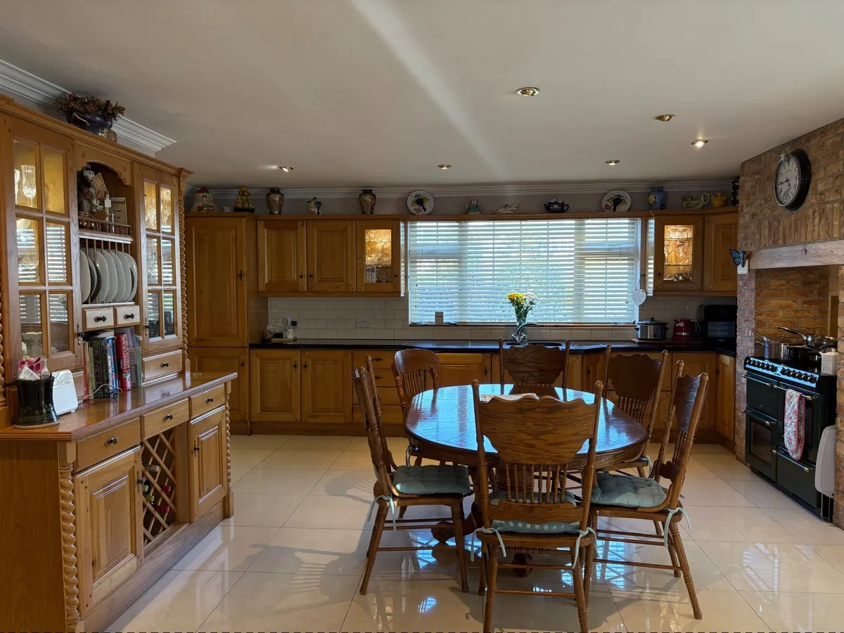 Kitchen - Image 2