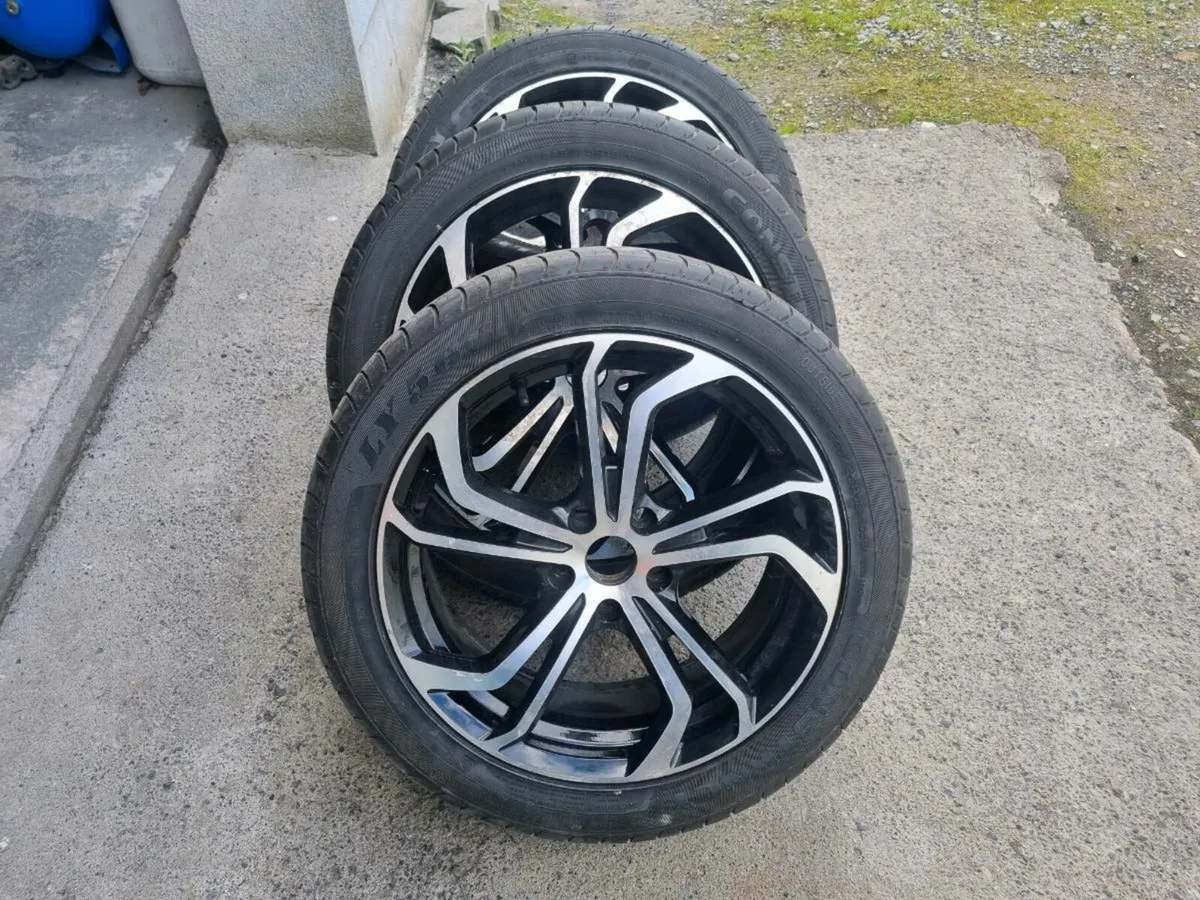 Alloy wheels - Image 1