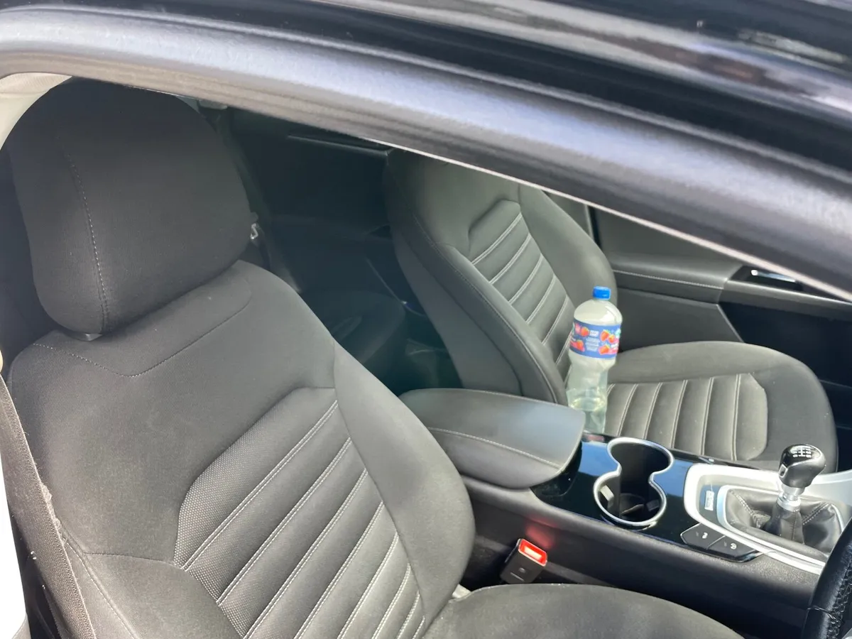 Ford Mondeo 2015 - Image 2