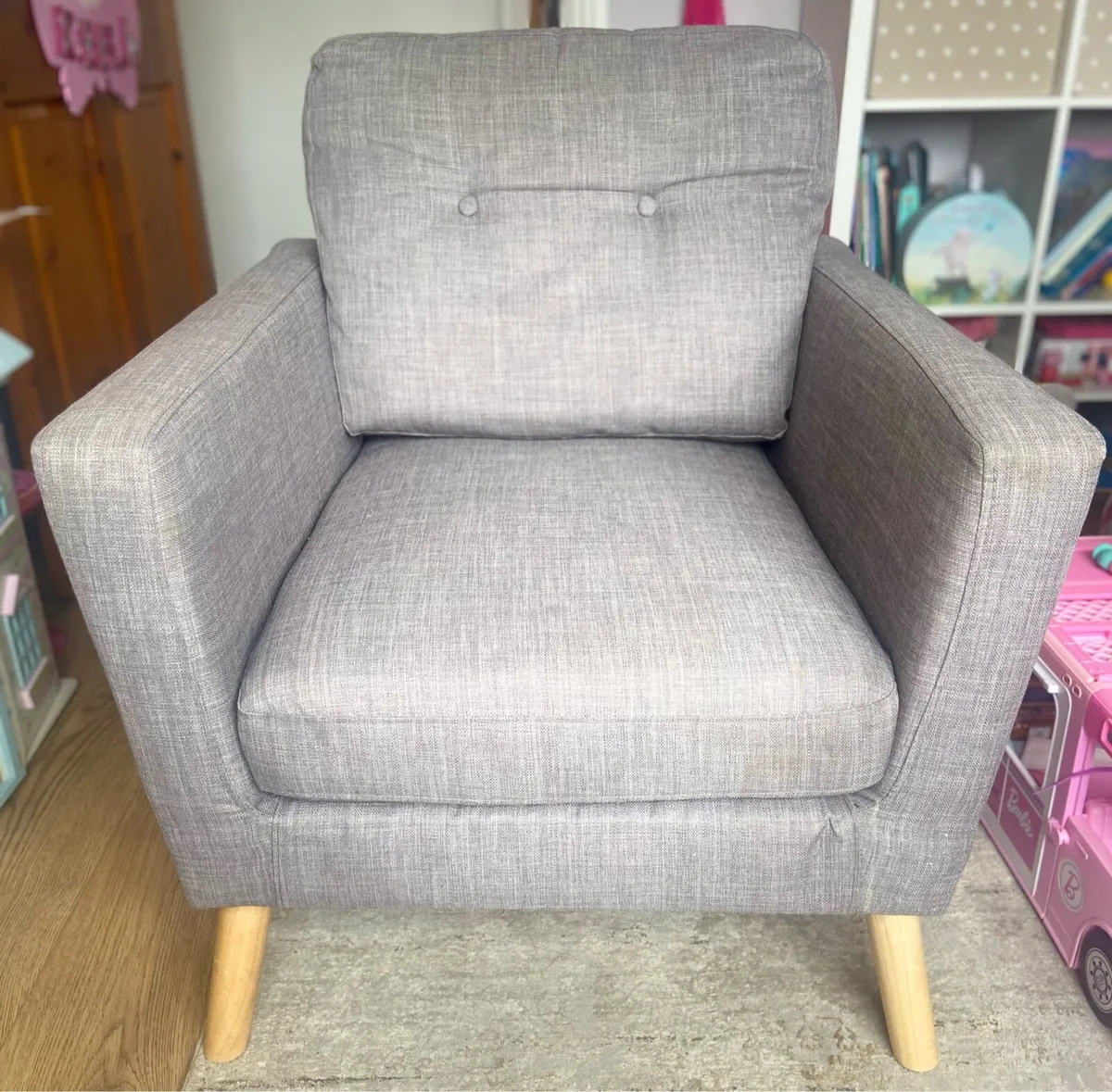 Armchair - Image 1