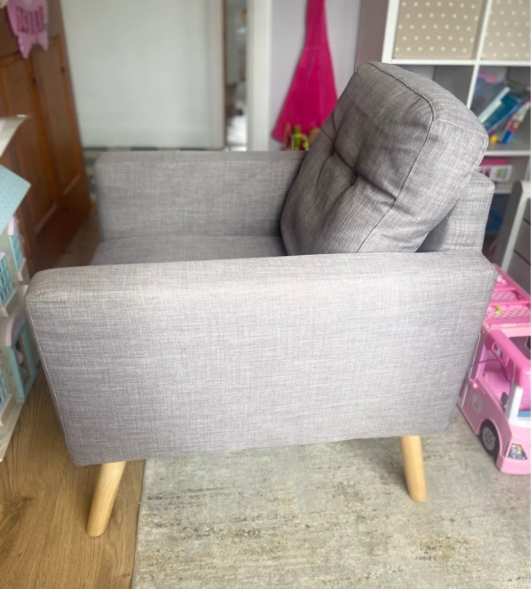 Armchair - Image 2