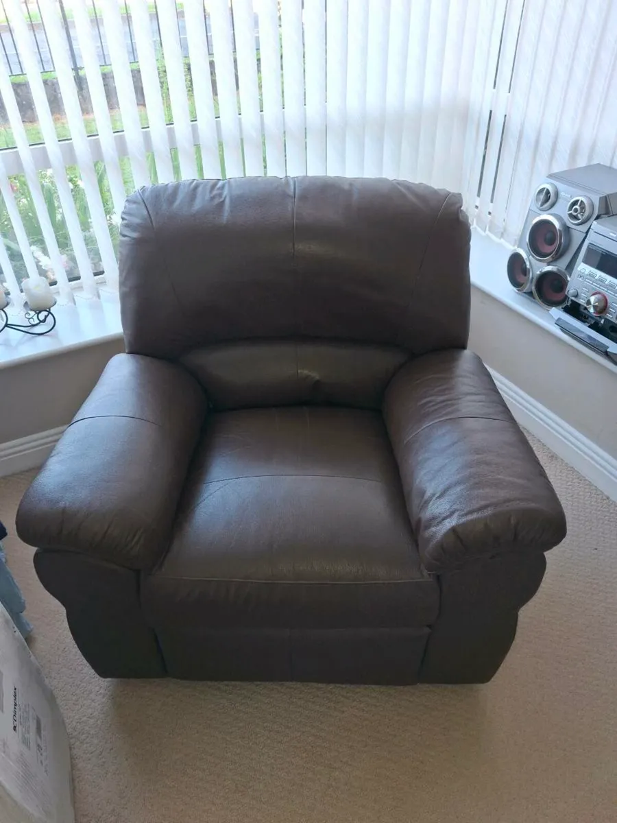 2 seater sofas - Image 1