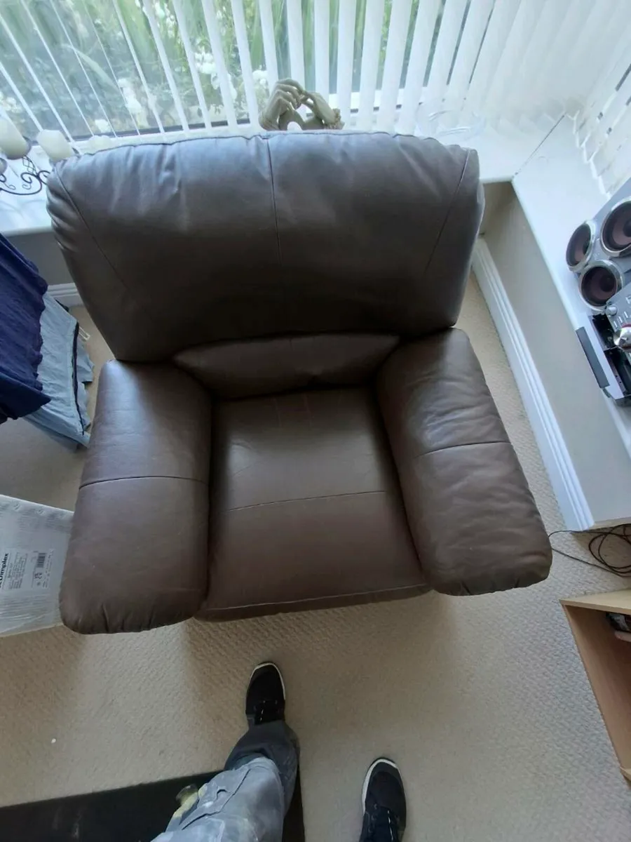 2 seater sofas - Image 2