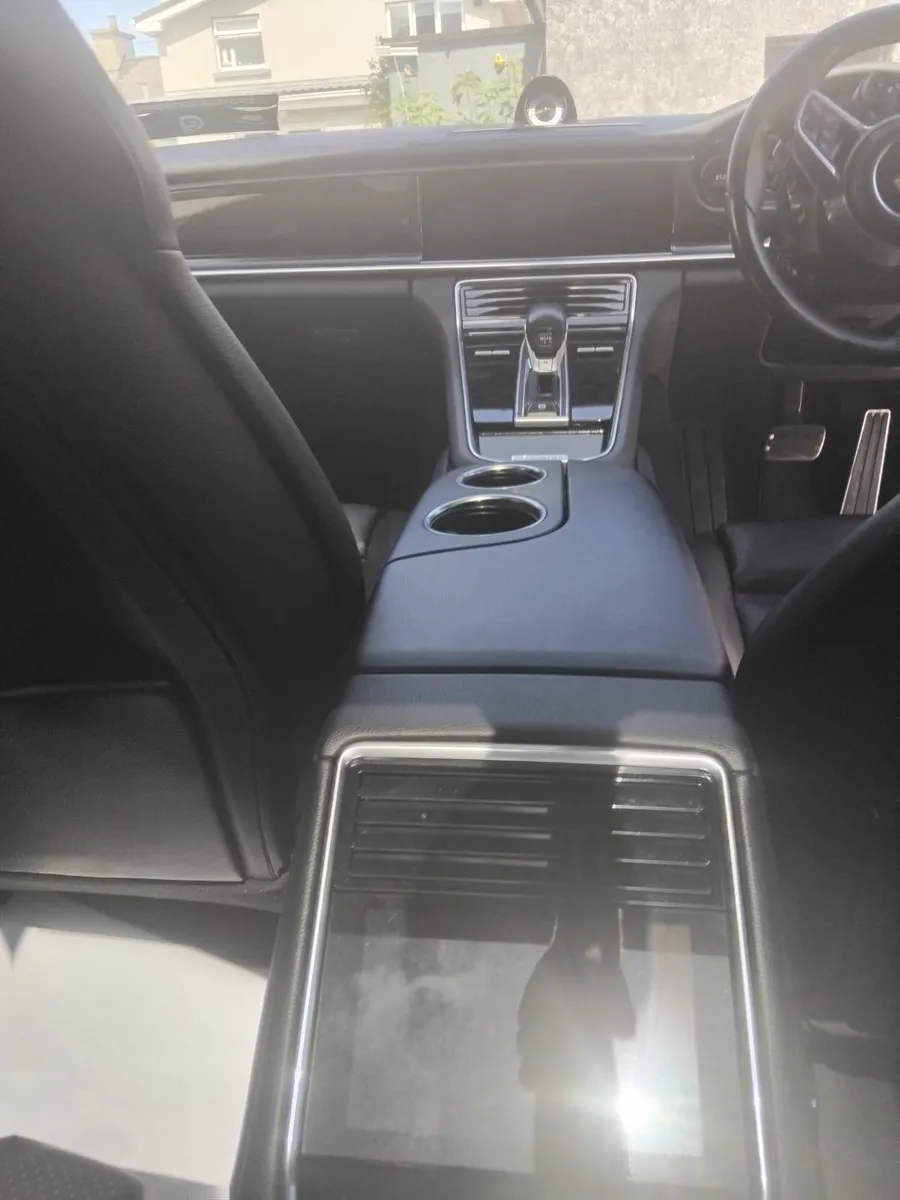 Porsche Panamera 2018 - Image 4