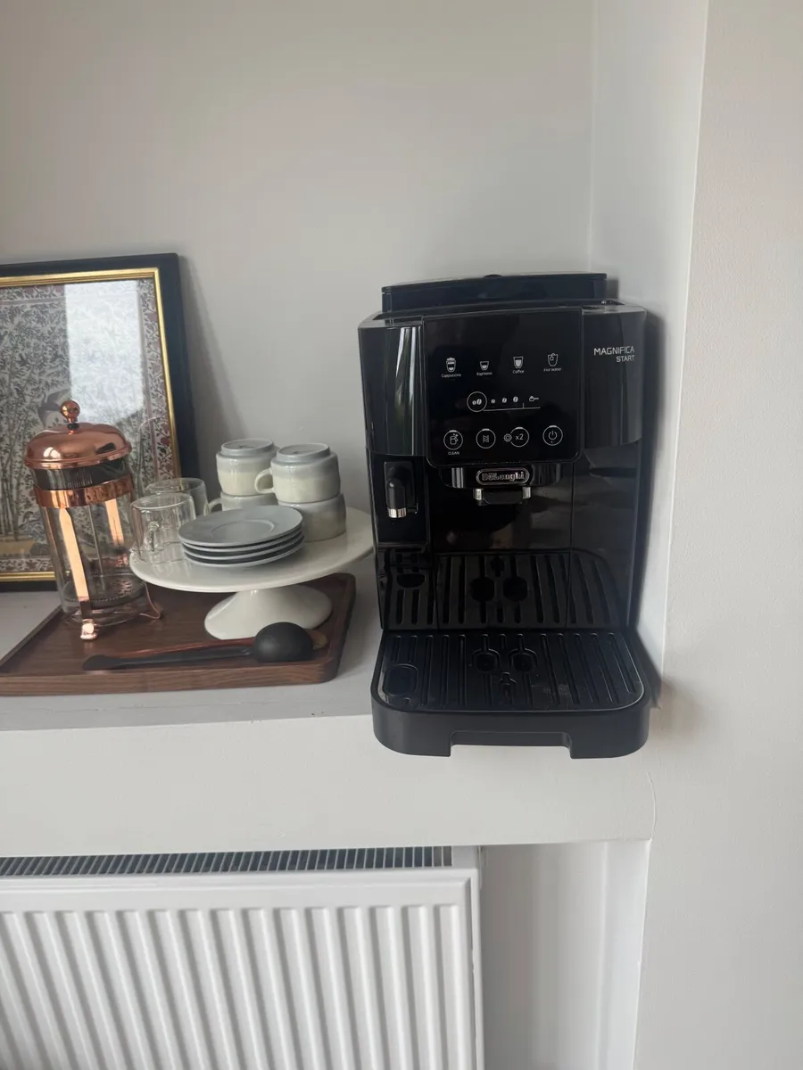 DeLonghi Magnifica Start Coffee Machine - Image 3