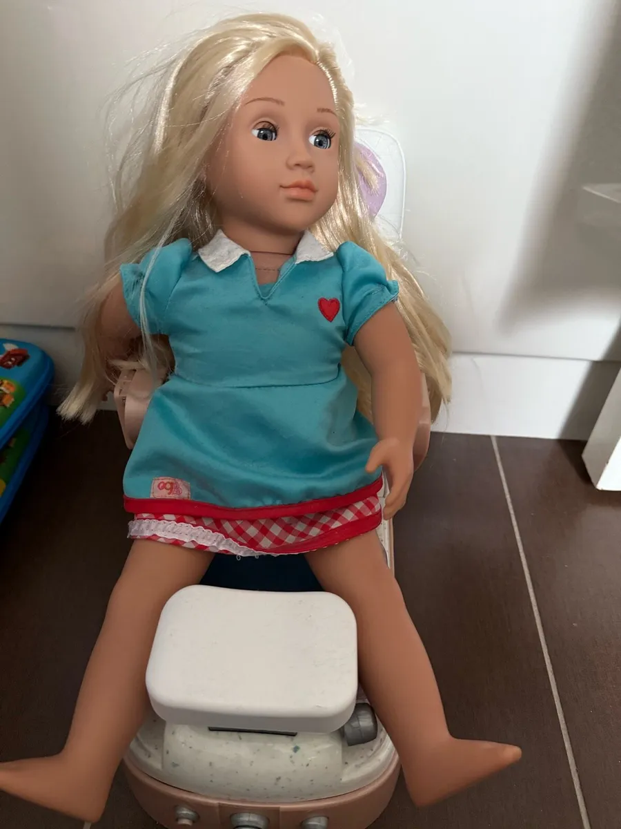 My Generation Doll and accessories - Image 4