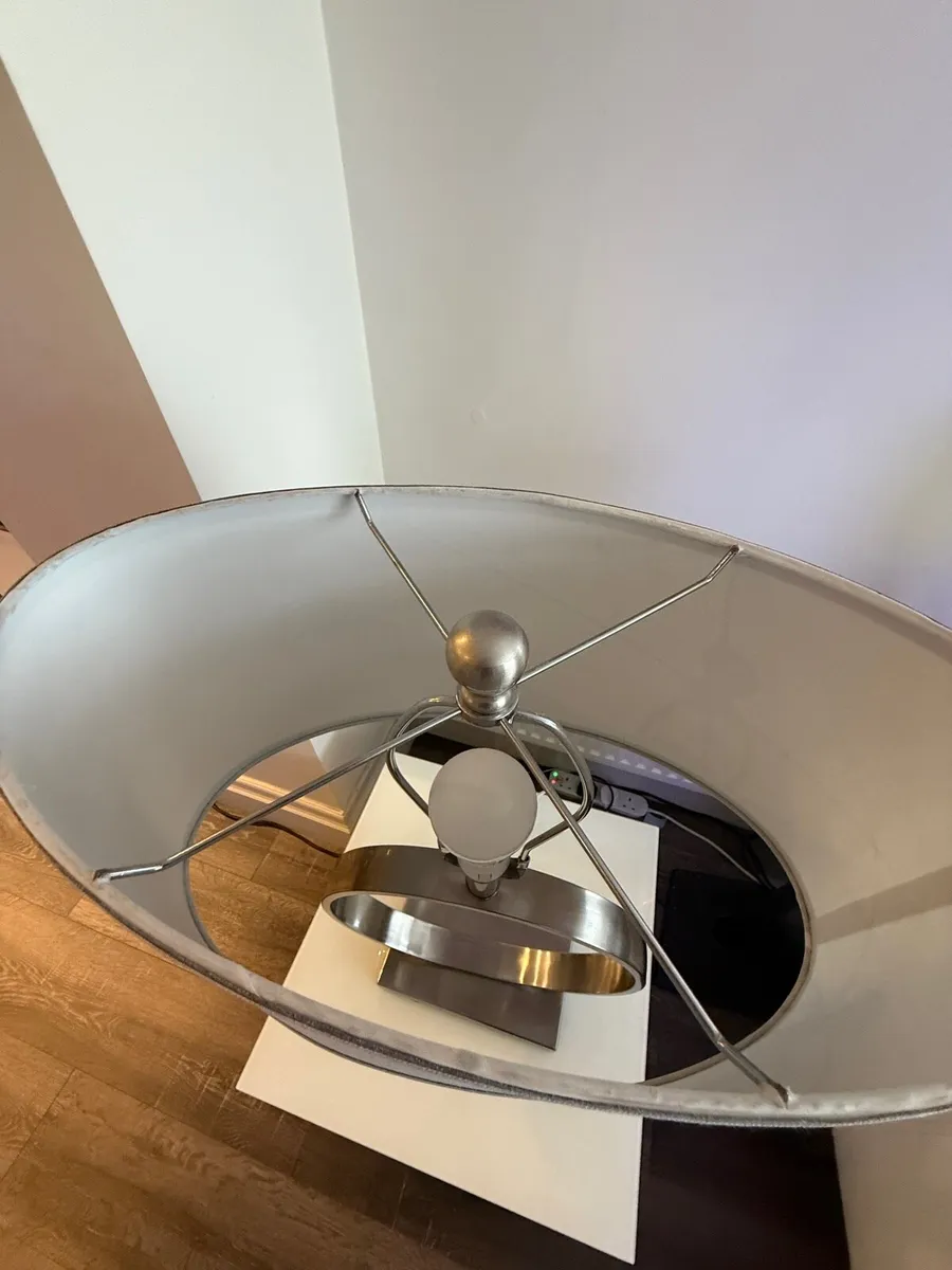 Lamp and and/or Side table - Image 4