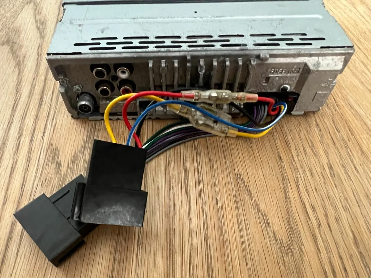 Sony car radio CD/USB - Image 4